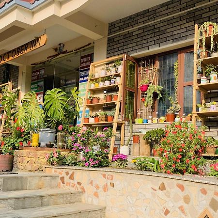 Hotel October Inn Pokhara Dış mekan fotoğraf