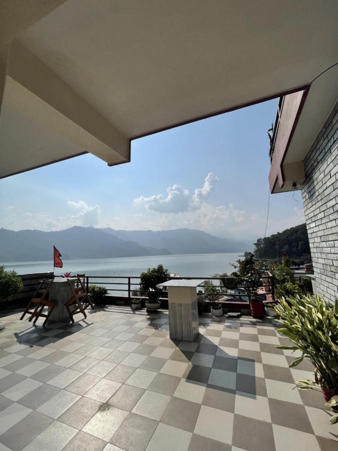 Hotel October Inn Pokhara Dış mekan fotoğraf