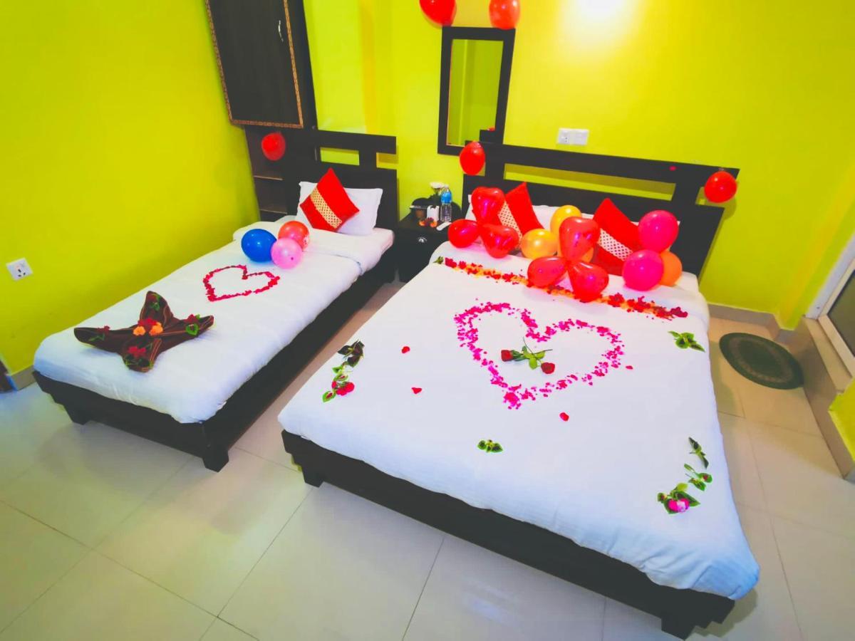 Hotel October Inn Pokhara Dış mekan fotoğraf