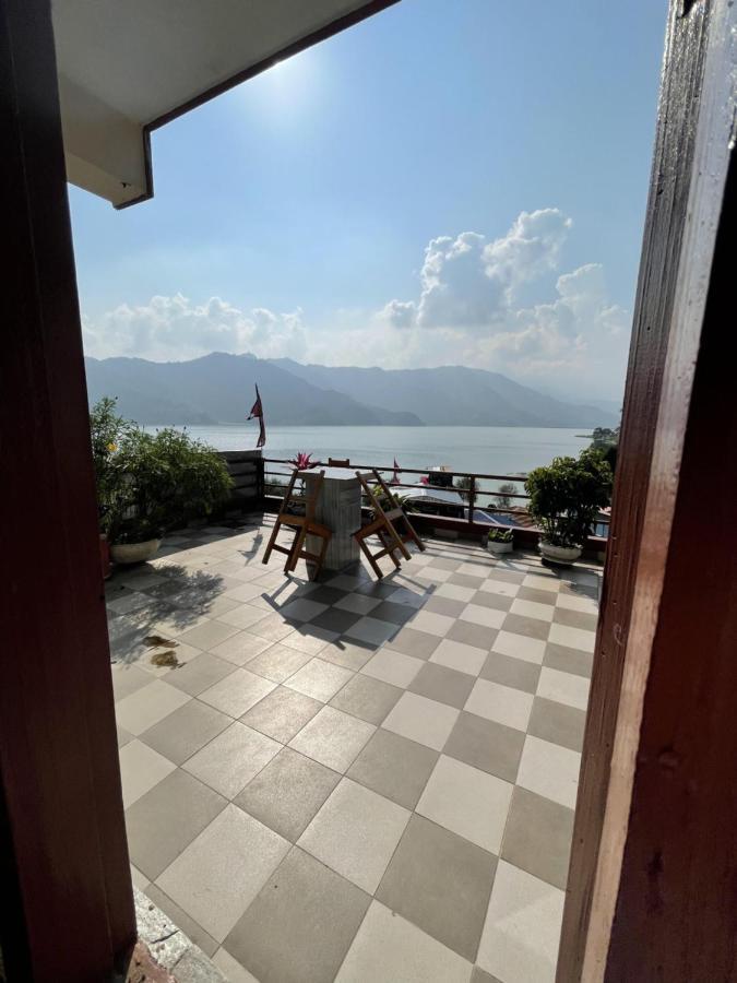 Hotel October Inn Pokhara Dış mekan fotoğraf