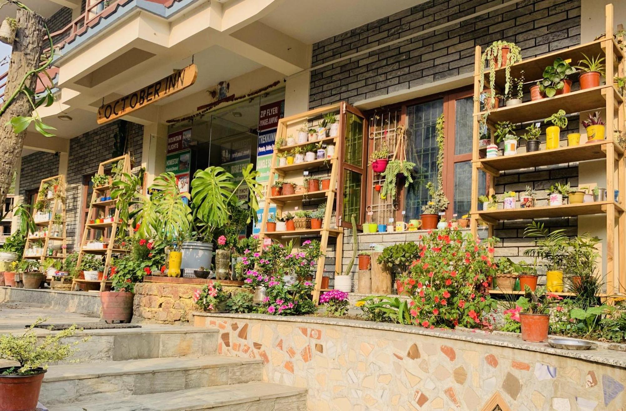 Hotel October Inn Pokhara Dış mekan fotoğraf