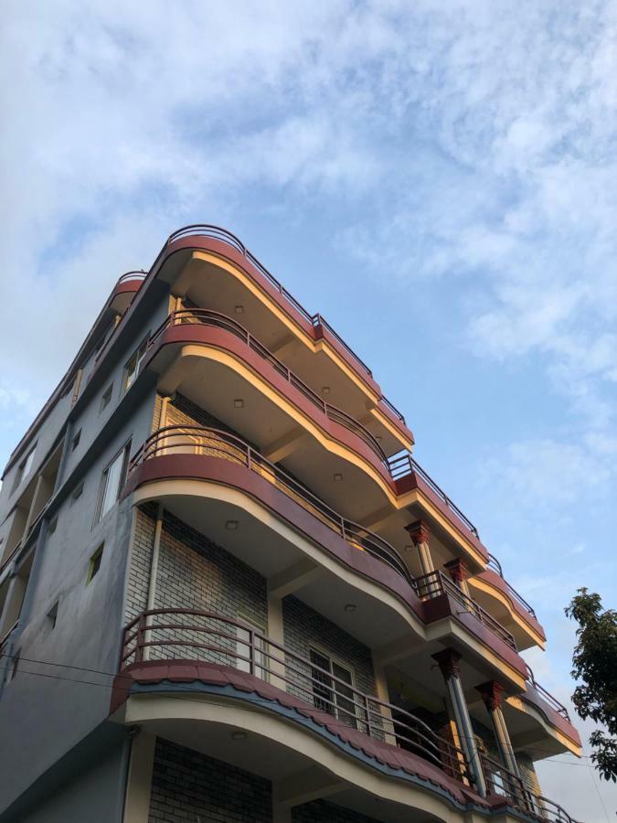 Hotel October Inn Pokhara Dış mekan fotoğraf